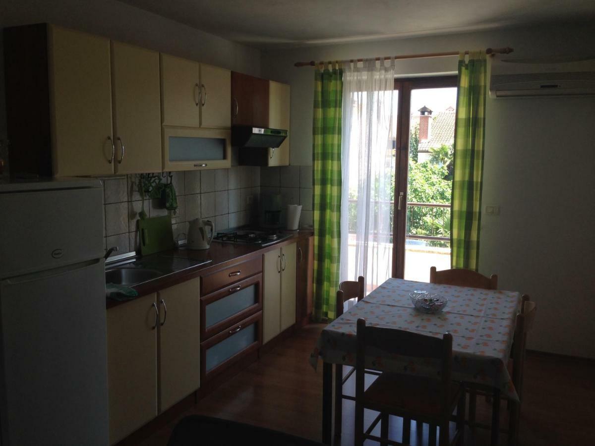 Apartment Leo โรวีน ภายนอก รูปภาพ