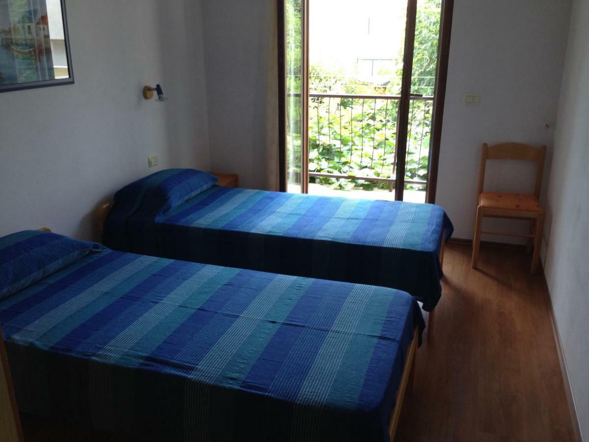 Apartment Leo โรวีน ภายนอก รูปภาพ