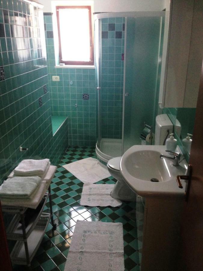 Apartment Leo โรวีน ภายนอก รูปภาพ